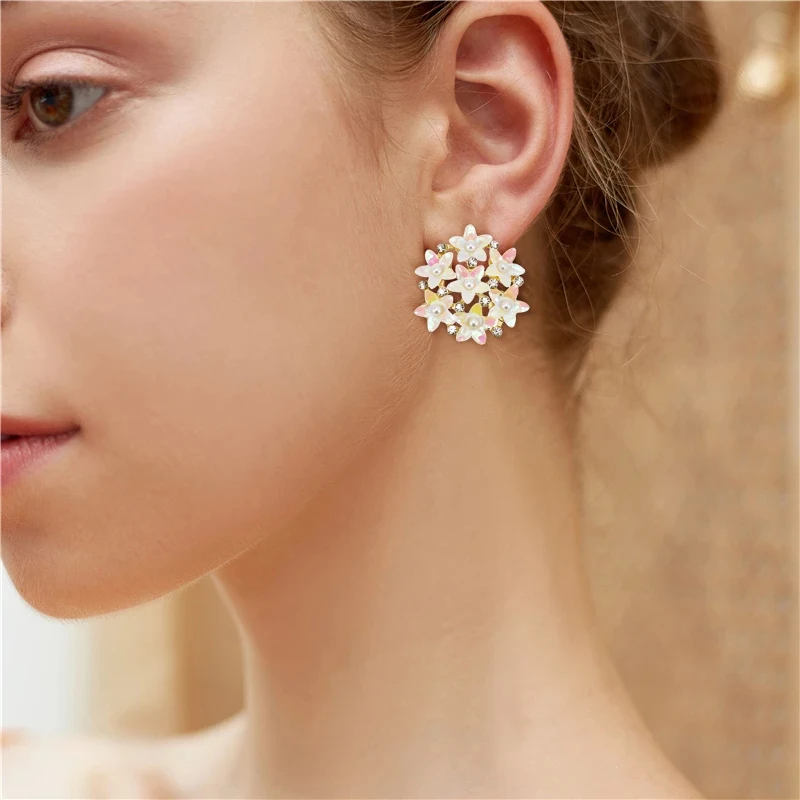 Fashion Luxury Party Gifts Zircon Flowers Stud Earrings Multi Colors Cubic Zirconia Flower Stud Earrings For Women, White,blue,pink,rose
Fashion Luxury Party Gifts Zircon Flowers Stud Earrings Multi Colors Cubic Zirconia Flower Stud Earrings For Women, White,blue,pink,rose