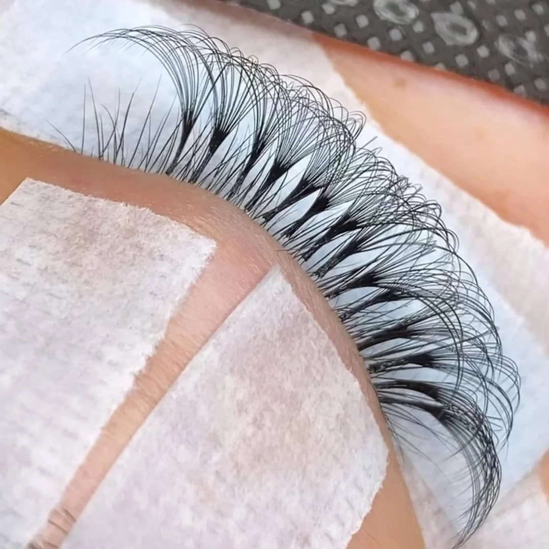 new arrival cluster lashextensions trays private label korean silk lash extension Y lash fans eyelash shampoo eyelash tape
new arrival cluster lashextensions trays private label korean silk lash extension Y lash fans eyelash shampoo eyelash tape