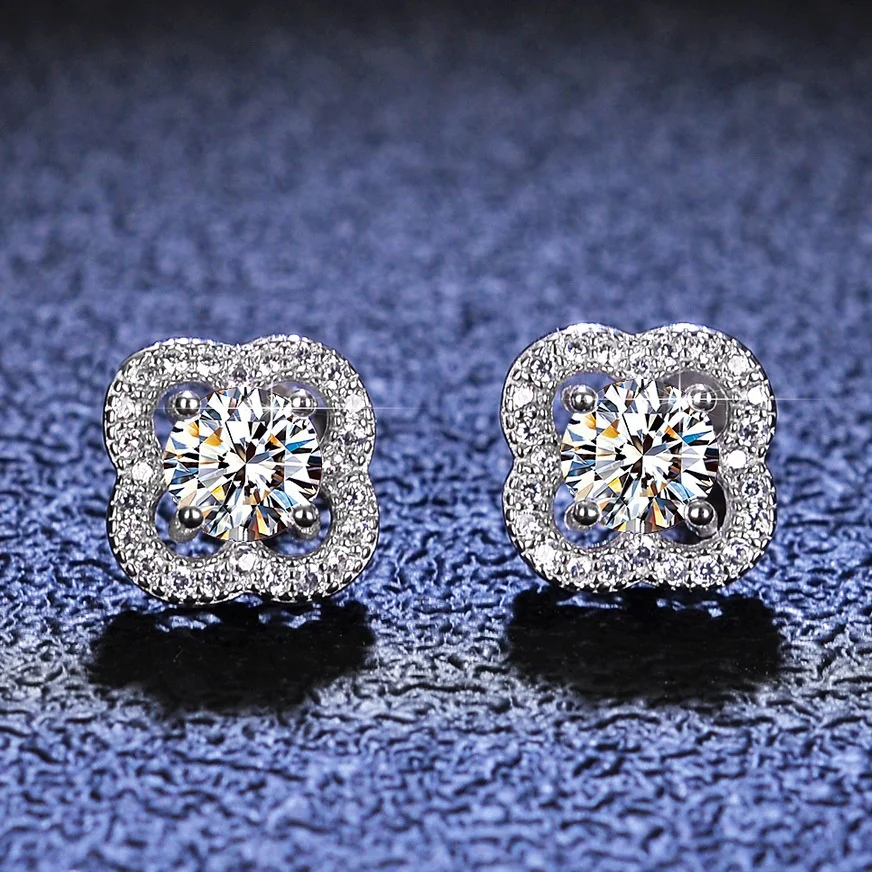 New Moissanie Jewelry 0.5ct High Quality S925 Sterling Silver Moissanite Gemstone Earring for Women
New Moissanie Jewelry 0.5ct High Quality S925 Sterling Silver Moissanite Gemstone Earring for Women