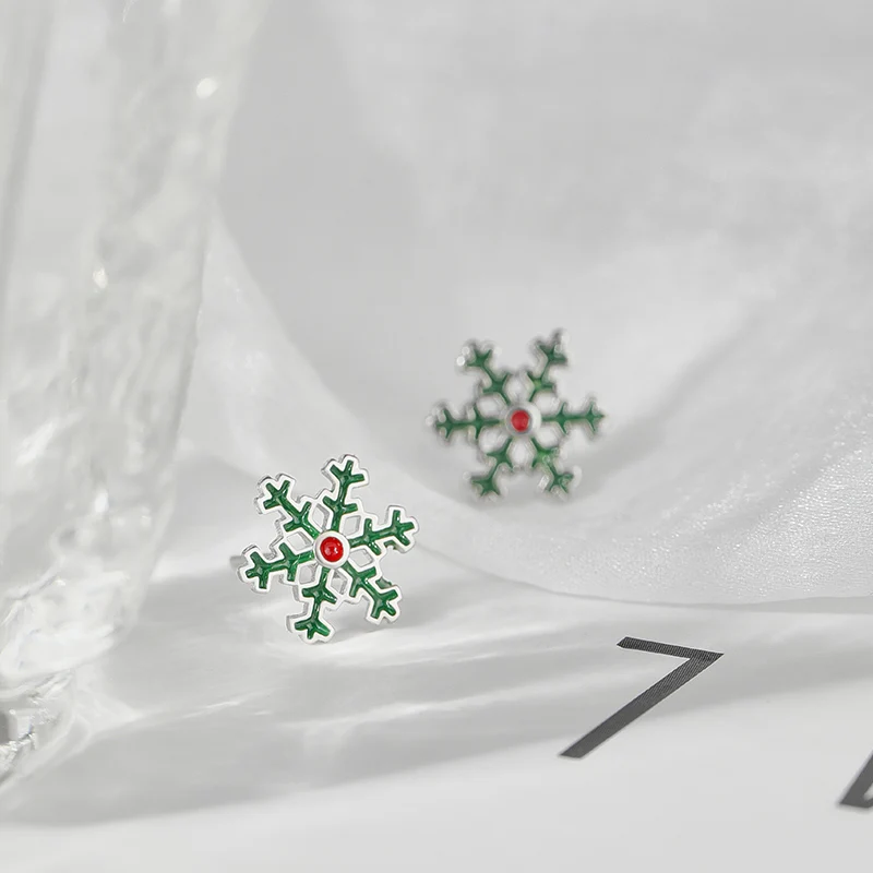 Zola Luxury Jewelry Threader Earrings Sterling silver snowflake earrings for woman XMAS's Gift
Zola Luxury Jewelry Threader Earrings Sterling silver snowflake earrings for woman XMAS's Gift