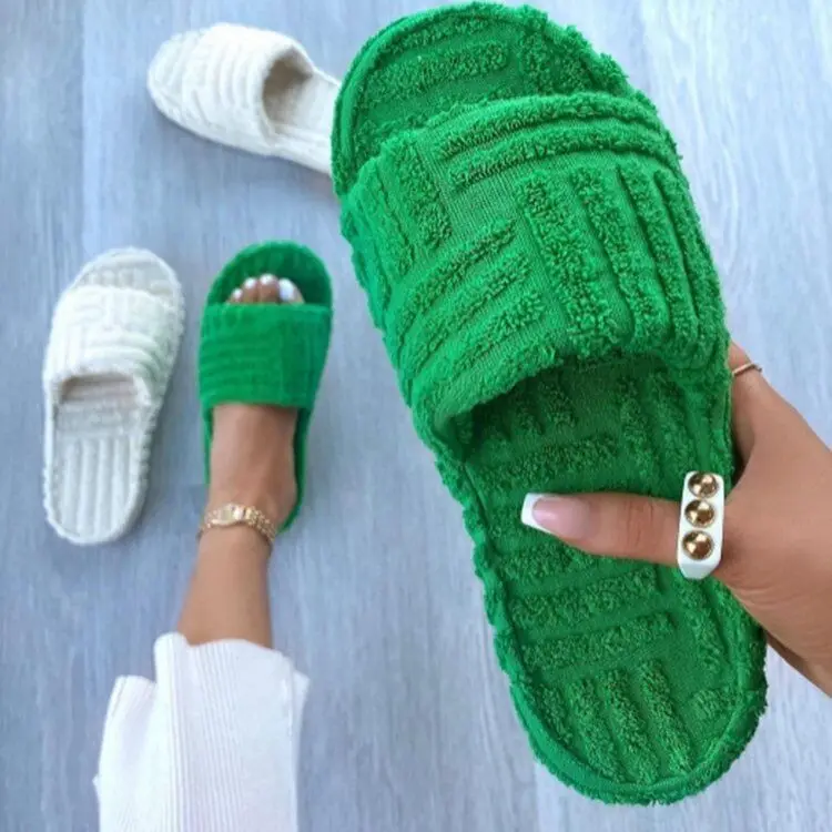 Fashion Winter New Zapatos Designers Shoes Custom Fur Slides Famous Brand Platform Fashion Fur Slippers Winter Women's Slippers, Pink,white,green,black,orange
Fashion Winter New Zapatos Designers Shoes Custom Fur Slides Famous Brand Platform Fashion Fur Slippers Winter Women's Slippers, Pink,white,green,black,orange