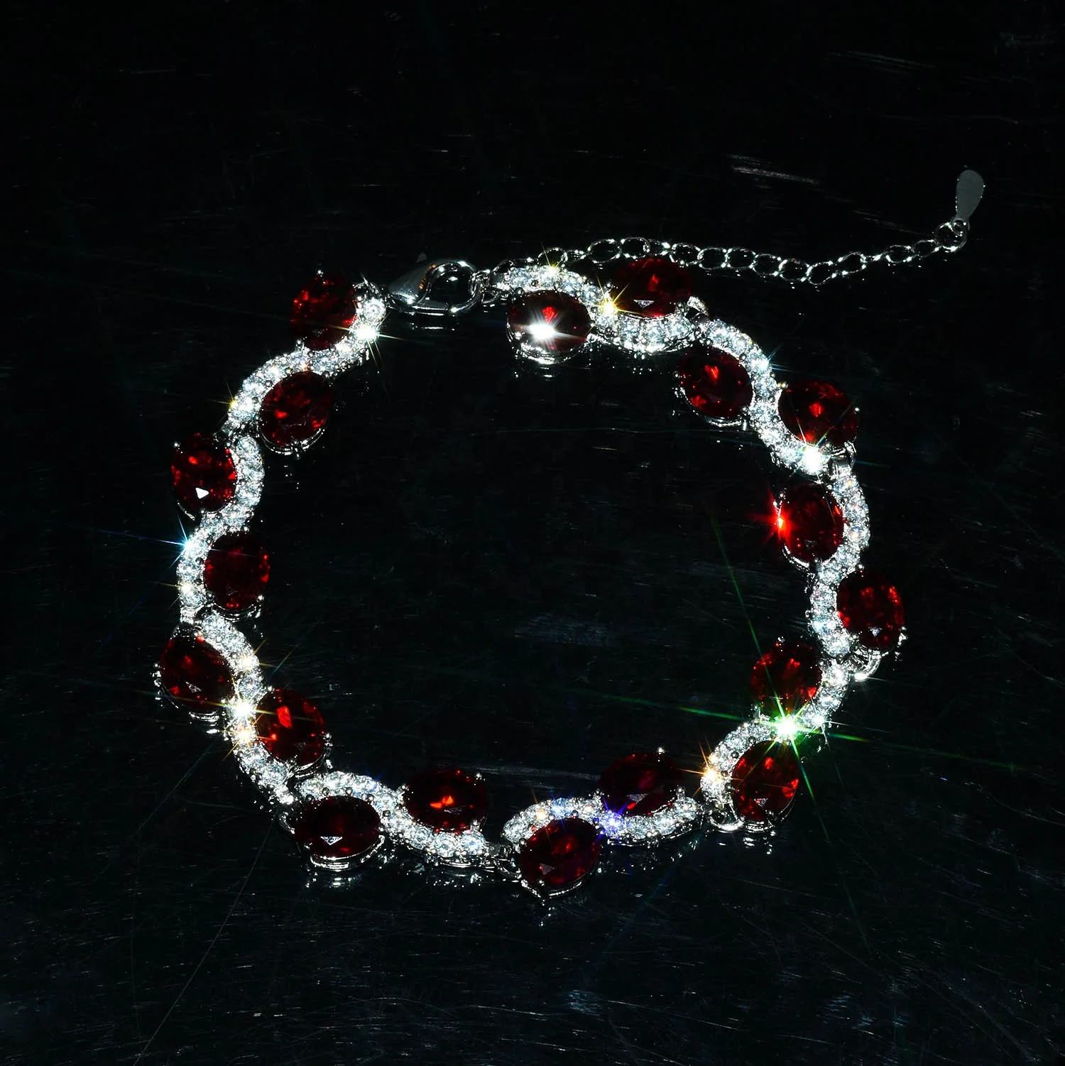 New Design Fashion Jewelry High Quality Fine Jewelry Bangle for Women zircon Stones Emerald Party Wedding Jewelry
New Design Fashion Jewelry High Quality Fine Jewelry Bangle for Women zircon Stones Emerald Party Wedding Jewelry