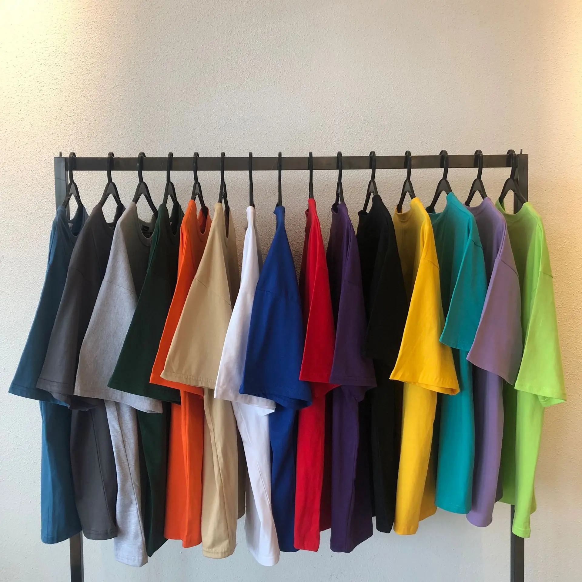 Custom Printing Logo Manufacturers Fashion Short Sleeve Oversized Unisex Oversized Plain Blank T Shirt in Bulk, Any color can be customed
Custom Printing Logo Manufacturers Fashion Short Sleeve Oversized Unisex Oversized Plain Blank T Shirt in Bulk, Any color can be customed