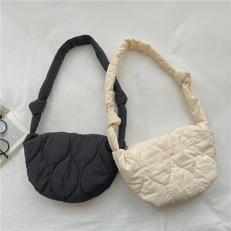 New Korean Fashion Hobos Crossbody Bag Simple Slingbag Black Casual Nylon Women Padded Cotton Puff Soft Shoulder Messenger Bag
New Korean Fashion Hobos Crossbody Bag Simple Slingbag Black Casual Nylon Women Padded Cotton Puff Soft Shoulder Messenger Bag