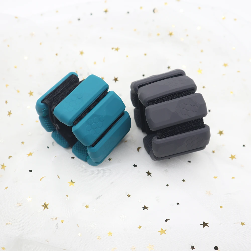 Gym Custom Logo Ajustable Wrist Straps Weight Lifting Silicone Wrist Weights Bracelet, Customized color
Gym Custom Logo Ajustable Wrist Straps Weight Lifting Silicone Wrist Weights Bracelet, Customized color