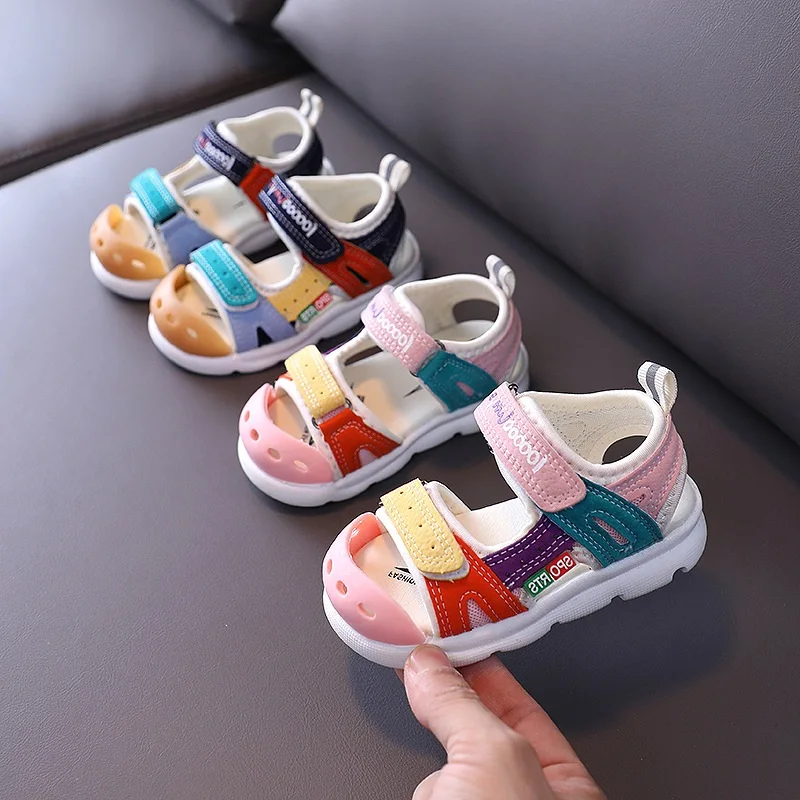 2021 Hot sale High Quality Top selling products summer designer boy sandals for kids
2021 Hot sale High Quality Top selling products summer designer boy sandals for kids