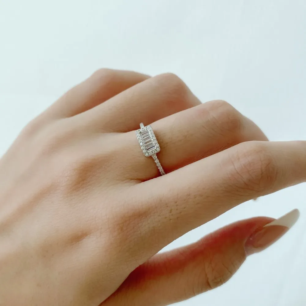 2022 popular style rectangular design inlaid with exquisite zircon 925 sterling silver to create a gorgeous women's ring
2022 popular style rectangular design inlaid with exquisite zircon 925 sterling silver to create a gorgeous women's ring