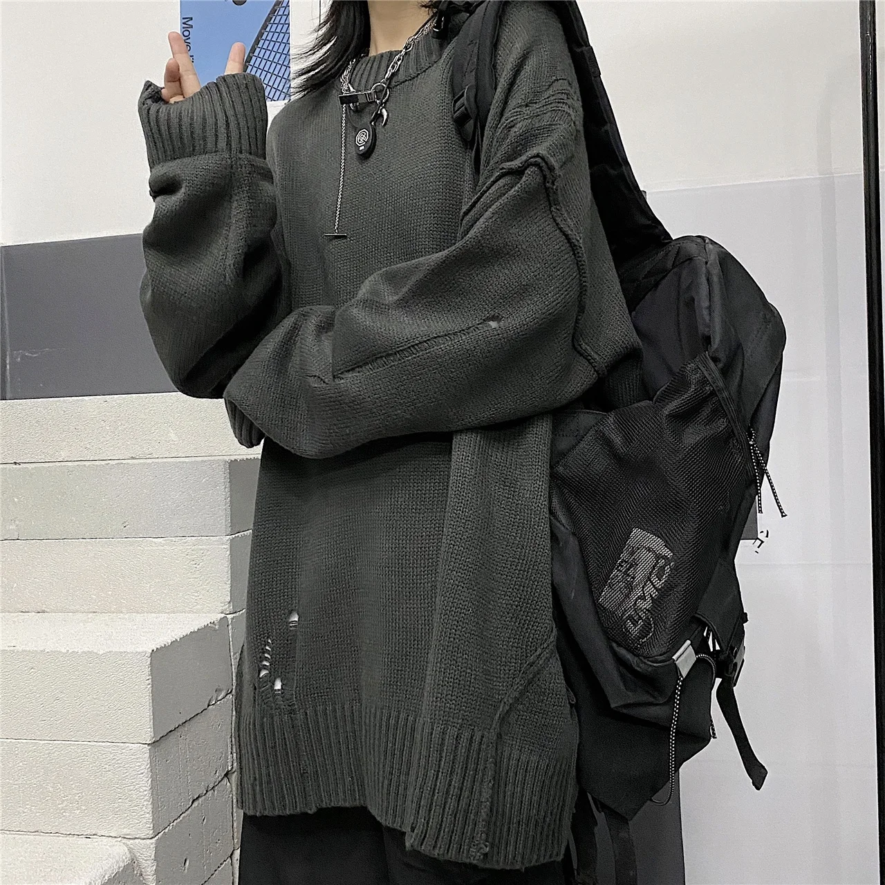 2021Korean version of ins autumn and winter lazy black wild sweater loose thick fried street hole sweater, Black dark gray
2021Korean version of ins autumn and winter lazy black wild sweater loose thick fried street hole sweater, Black dark gray