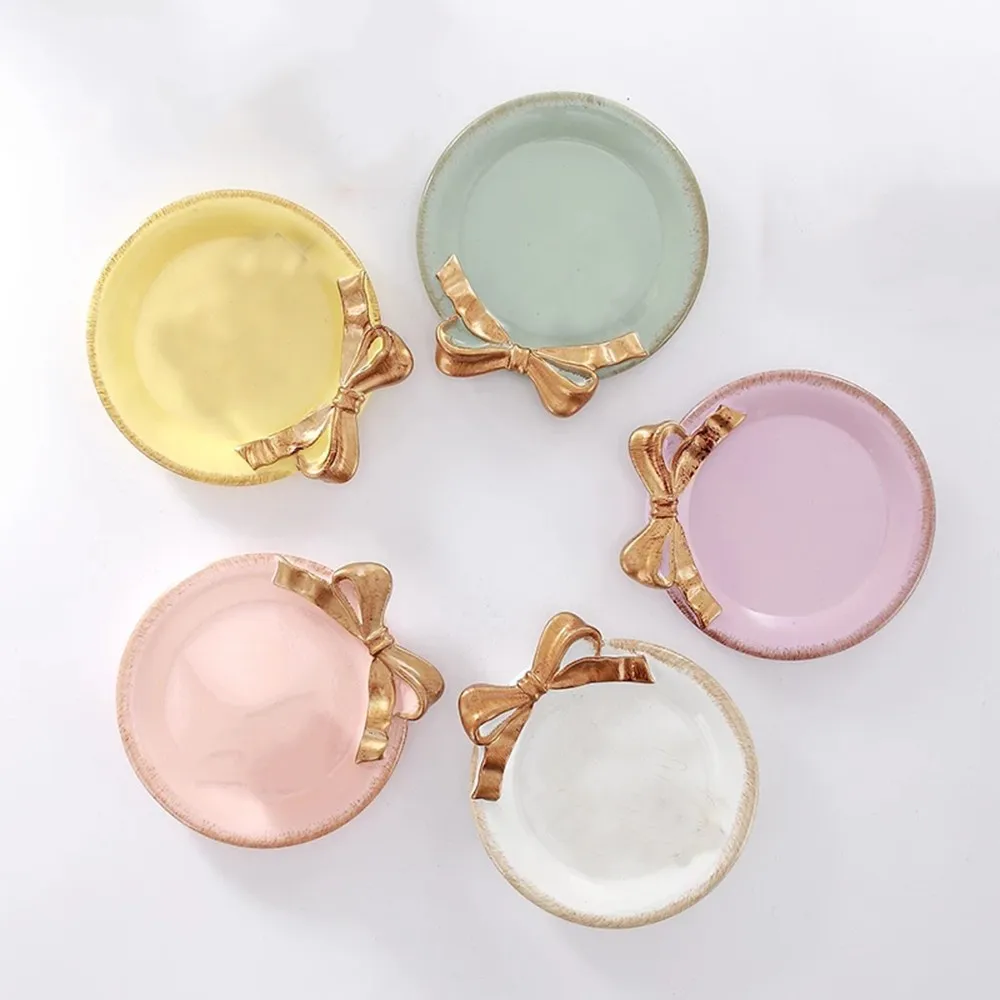 European Vintage Girl Style Ceramic Bow Tie Jewelry Tray Trinketjewel Dish Ring Holder with Necklace Storage Stand Display Home, Green, pink
European Vintage Girl Style Ceramic Bow Tie Jewelry Tray Trinketjewel Dish Ring Holder with Necklace Storage Stand Display Home, Green, pink