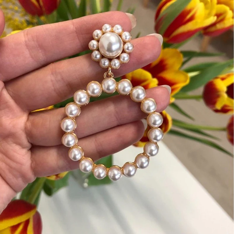 Trendy Round Gold Silver Pearl Earrings for Women Statement Rhinestone Geometric Earrings Wedding Fashion Jewelry Gift
Trendy Round Gold Silver Pearl Earrings for Women Statement Rhinestone Geometric Earrings Wedding Fashion Jewelry Gift