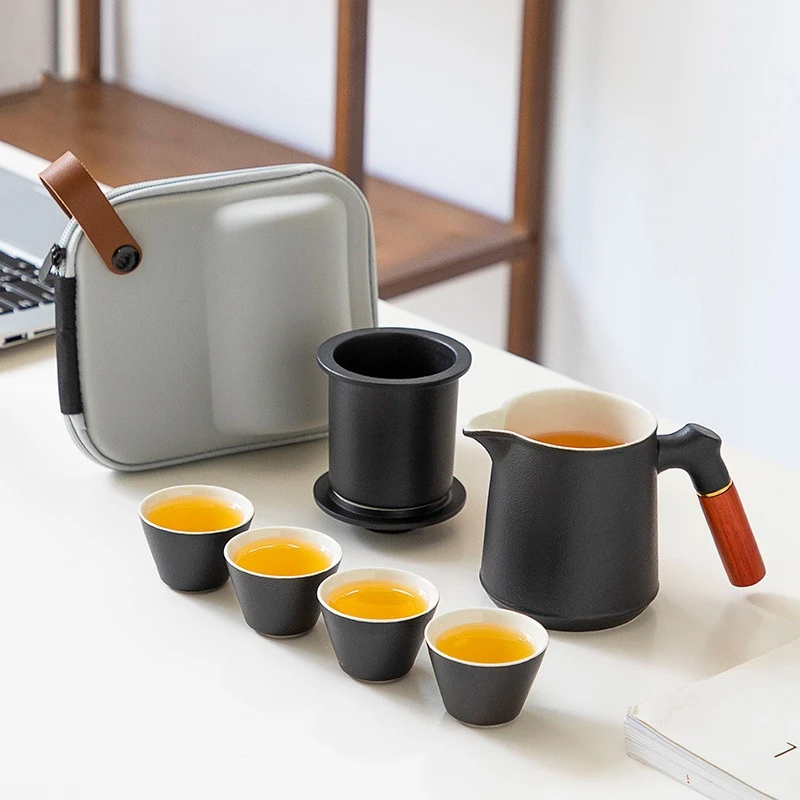 Travelling Tea Set Japanese Porcelain Kung Fu Teaware Sets Outdoor A Tea Pot and Four Cup Portable Storage Office Tea Cup Set
Travelling Tea Set Japanese Porcelain Kung Fu Teaware Sets Outdoor A Tea Pot and Four Cup Portable Storage Office Tea Cup Set