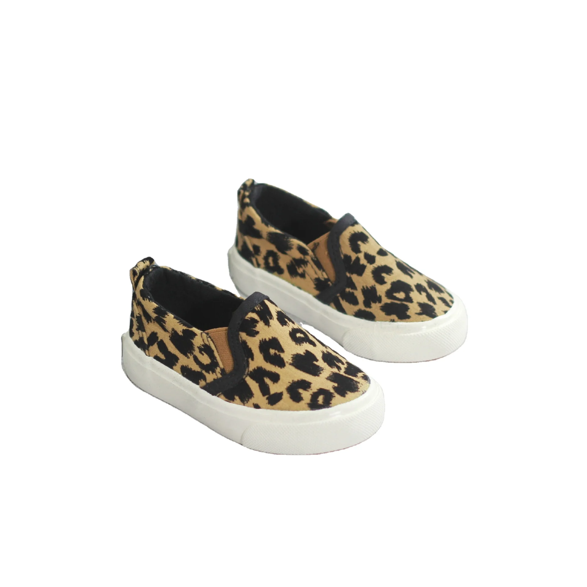 OEM 2021 Spring Autumn fashion kid Sneaker shoes leopard print boys and girls sport shoes Flat Heel Round Leopard Canvas Shoes
OEM 2021 Spring Autumn fashion kid Sneaker shoes leopard print boys and girls sport shoes Flat Heel Round Leopard Canvas Shoes