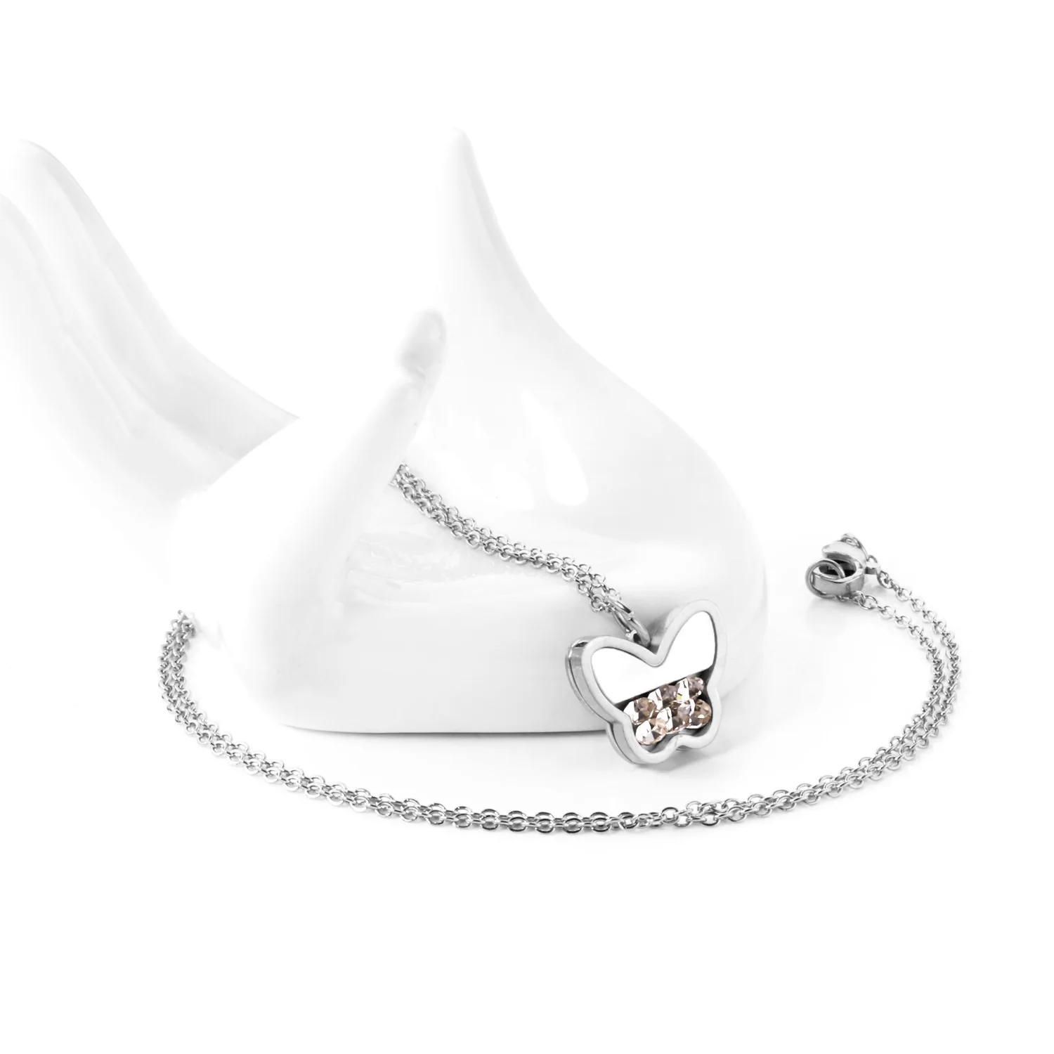 2020 hot selling stainless steel butterfly vacuum plating pendant necklace for lover
2020 hot selling stainless steel butterfly vacuum plating pendant necklace for lover