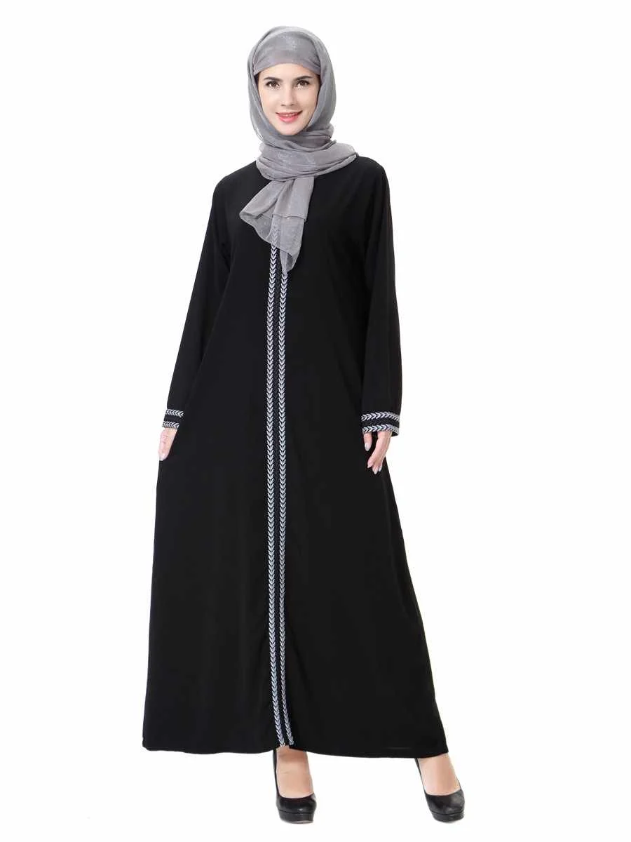 Plus Size Embroidery Patchwork Muslim Long Dress Women Summer Casual Solid Color New Fashion Ladies Street Style Dress, Shown
Plus Size Embroidery Patchwork Muslim Long Dress Women Summer Casual Solid Color New Fashion Ladies Street Style Dress, Shown