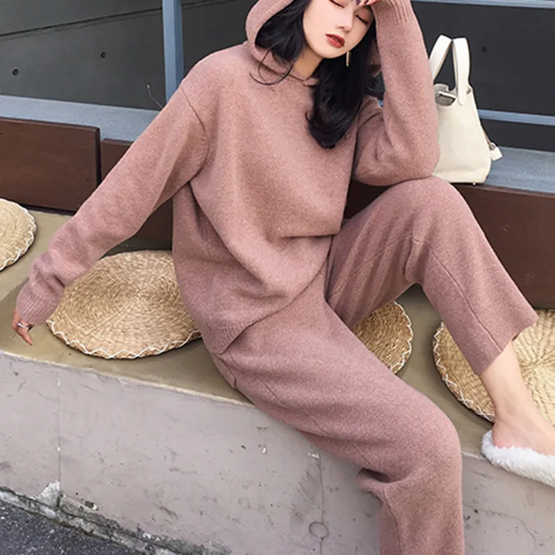Factory wholesale new sweater fashion autumn hooded sweet sweater two piece casual women
Factory wholesale new sweater fashion autumn hooded sweet sweater two piece casual women