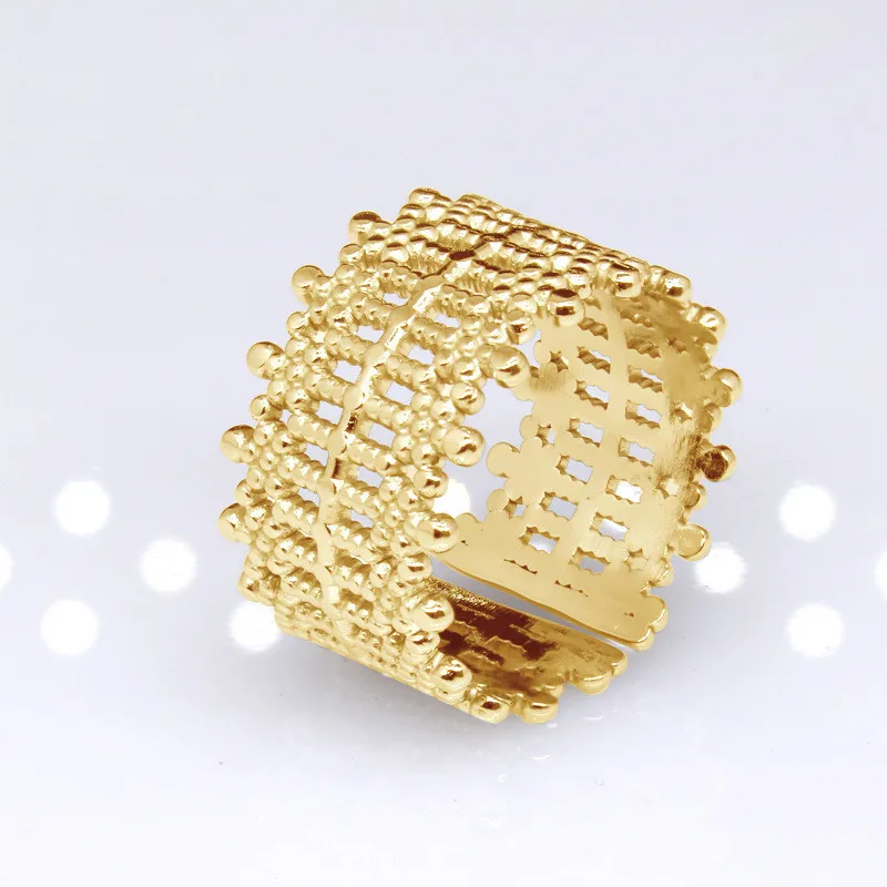 ROXI 18K Gold Plated Stainless Steel Ring Men Women Simple Design Titanium Steel Rings Chunky Gold Finger Rings
ROXI 18K Gold Plated Stainless Steel Ring Men Women Simple Design Titanium Steel Rings Chunky Gold Finger Rings