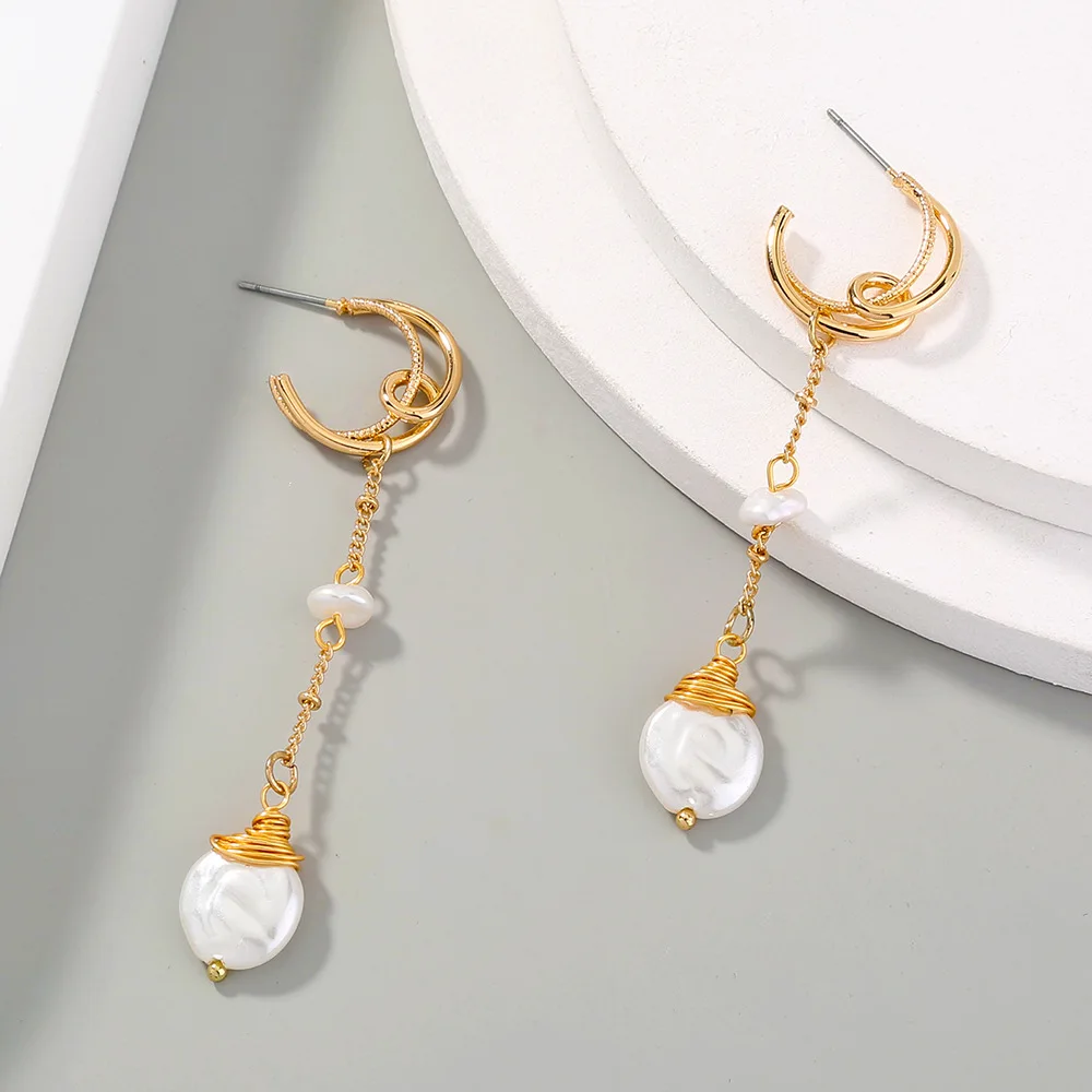 KC Gold Fringed Earrings Women Fashion Moon Ear Hooks Long Simulated Baroque Pearl Earrings Elegant Jewelry Female
KC Gold Fringed Earrings Women Fashion Moon Ear Hooks Long Simulated Baroque Pearl Earrings Elegant Jewelry Female