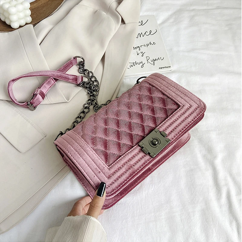Hot Trendy Chain Female Ladies Shoulder Bag Diamond Lattice Messenger Bag Velvet Crossbody Bag, 8 colors
Hot Trendy Chain Female Ladies Shoulder Bag Diamond Lattice Messenger Bag Velvet Crossbody Bag, 8 colors