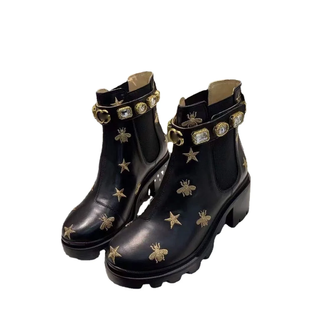 Autumn and Winter Embroidery Little Bee Female Rhinestone High-Heeled women boots Chunky Heel Ankle Boots Boots
Autumn and Winter Embroidery Little Bee Female Rhinestone High-Heeled women boots Chunky Heel Ankle Boots Boots