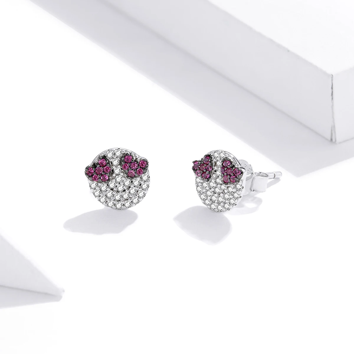 Fine Jewelry 925 Sterling Silver Cubic Zirconia Stone Pink Heart Earrings 2020 New Product
Fine Jewelry 925 Sterling Silver Cubic Zirconia Stone Pink Heart Earrings 2020 New Product