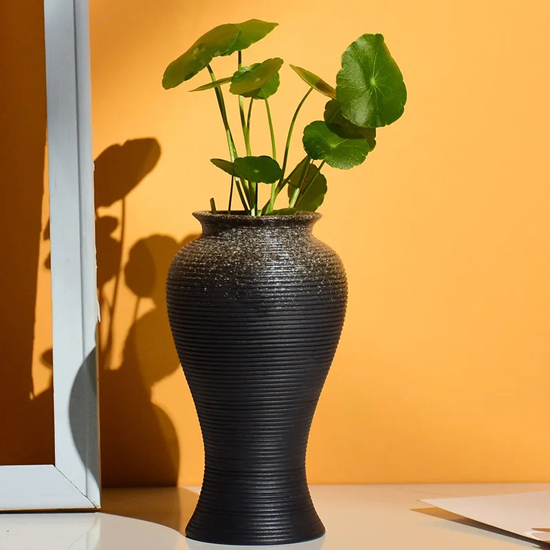 Customized Geometric Cheap White Ceramic Round Flower Vase Modern Design Decorative Vases For Home Decor Living Room, White/black/gold/silver
Customized Geometric Cheap White Ceramic Round Flower Vase Modern Design Decorative Vases For Home Decor Living Room, White/black/gold/silver