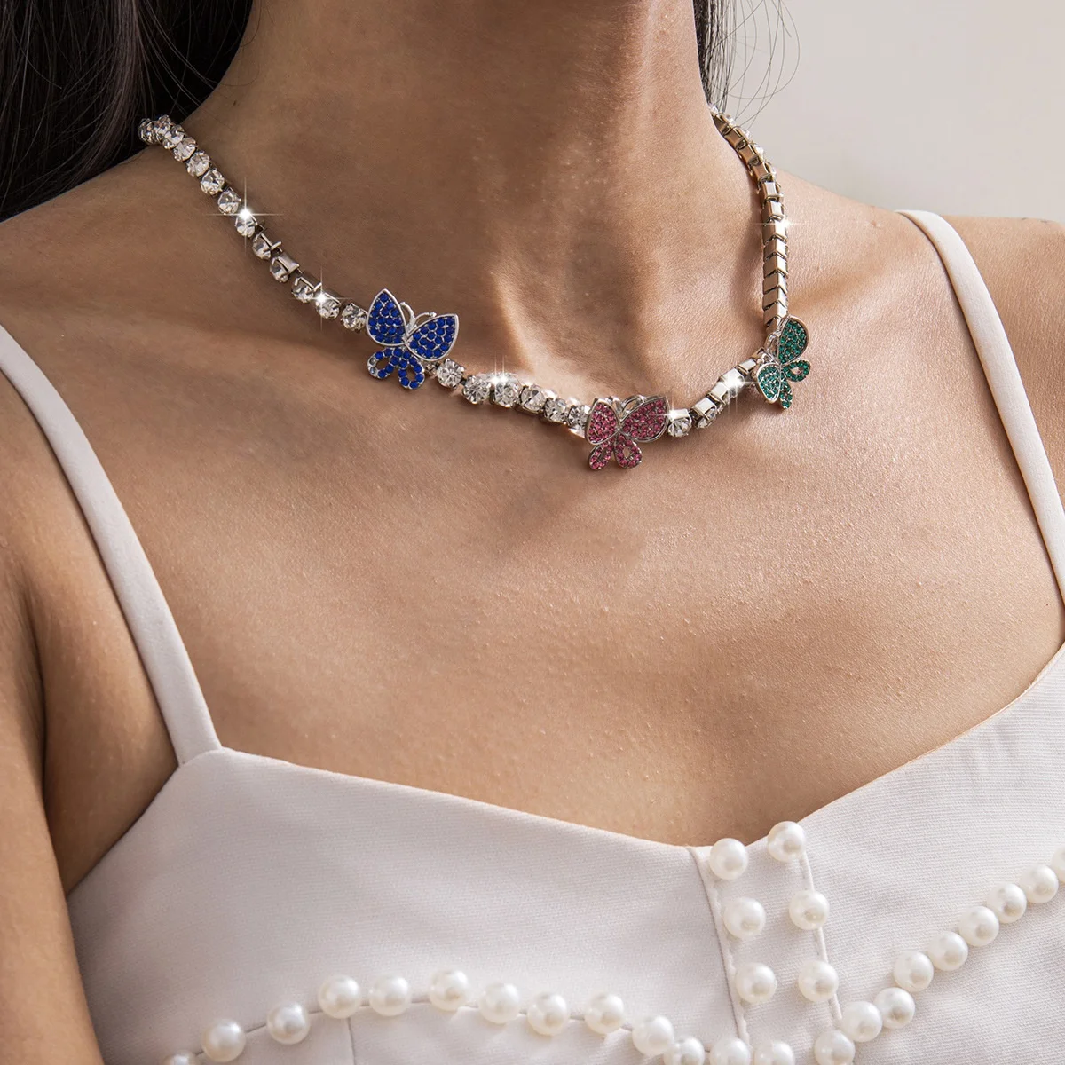 Charm Crystal Butterfly Pendant Choker Necklace Vintage Aesthetic Rhinestone Tennis Chain Necklace for Women Jewelry Gift, Picture shows
Charm Crystal Butterfly Pendant Choker Necklace Vintage Aesthetic Rhinestone Tennis Chain Necklace for Women Jewelry Gift, Picture shows