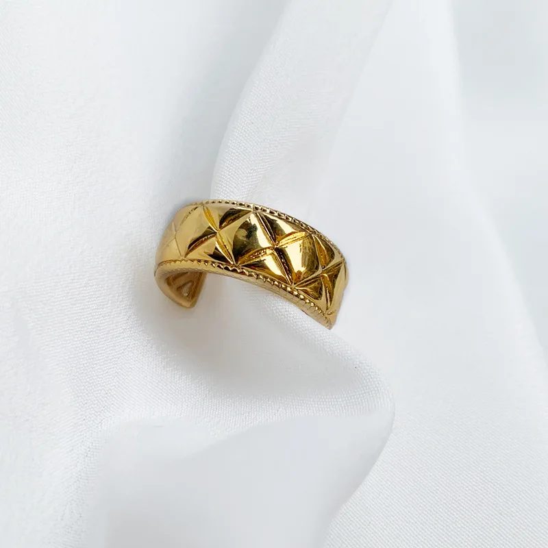 2020 women Diamond ring wide ring Index finger ring ins jewelry gold plated accessories lady Copper plated with real gold
2020 women Diamond ring wide ring Index finger ring ins jewelry gold plated accessories lady Copper plated with real gold
