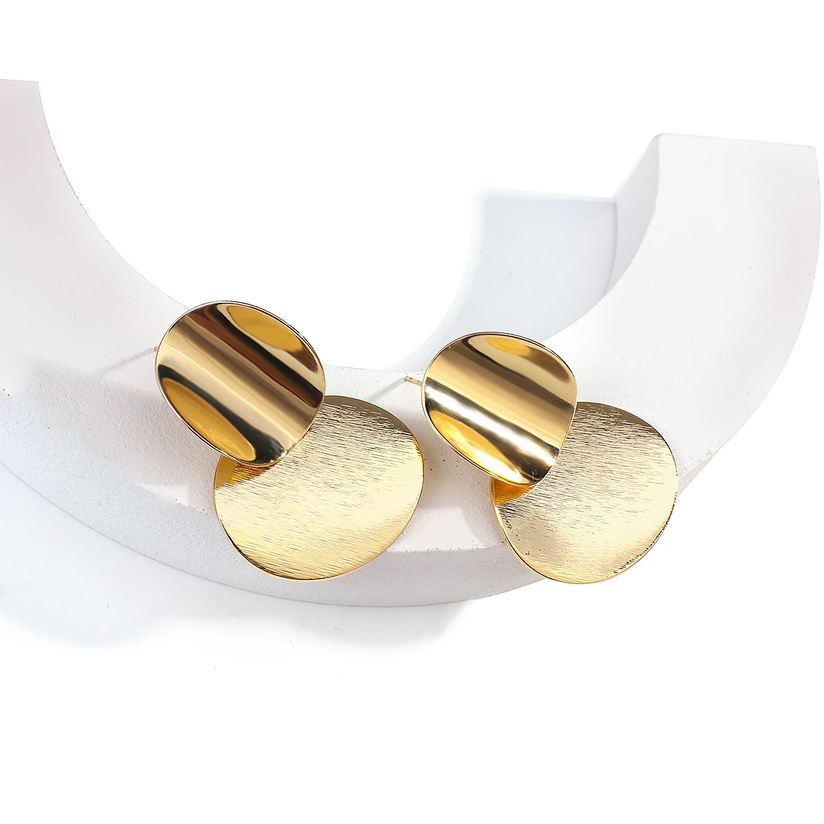 AENSOA Fashion Double Circle Drawing Process Copper Alloy Earrings For Women 2020 Jewelry Wholesale Aretes
AENSOA Fashion Double Circle Drawing Process Copper Alloy Earrings For Women 2020 Jewelry Wholesale Aretes