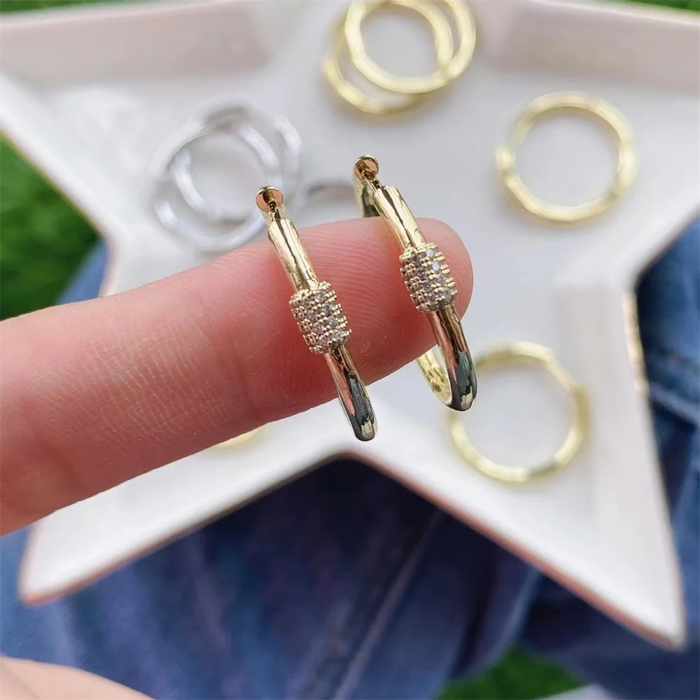 Wholesale Oversized Fashion Huggie 925 Sterling Silver Women Gift 14/18/24K Gold Plated Zircon Hoop Earrings, Gold,silver
Wholesale Oversized Fashion Huggie 925 Sterling Silver Women Gift 14/18/24K Gold Plated Zircon Hoop Earrings, Gold,silver