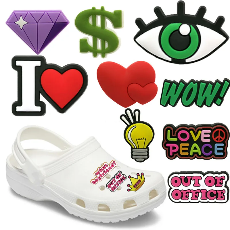 Brand new jibbet multipack boba charms gold shoe charm croc with great price 
Brand new jibbet multipack boba charms gold shoe charm croc with great price