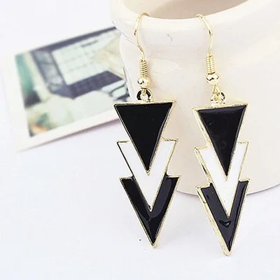 New Arrival Top Selling Good Quality Exaggerated Personality Triangle Black And White Fashion Geometric Jewelry Earrings Trendy
New Arrival Top Selling Good Quality Exaggerated Personality Triangle Black And White Fashion Geometric Jewelry Earrings Trendy