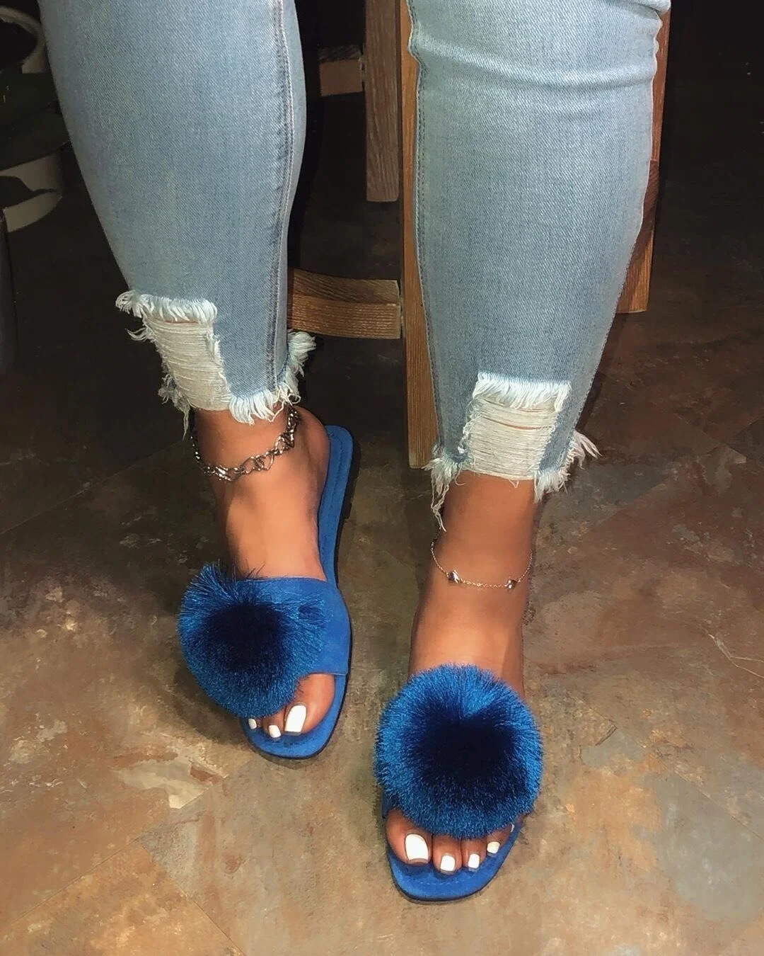 Wholesale Woman Flip Flop Sandals New Arrivals Ladies Slide Footwear Casual House Fashion Shoes Women Flat Fur Sandals Slippers
Wholesale Woman Flip Flop Sandals New Arrivals Ladies Slide Footwear Casual House Fashion Shoes Women Flat Fur Sandals Slippers