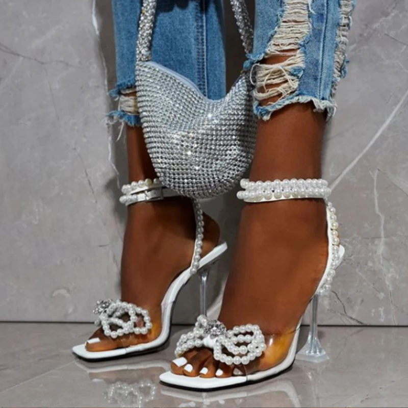 New 2021 transparent heel Pearl Rhinestone Beaded bow tie formal sandals
New 2021 transparent heel Pearl Rhinestone Beaded bow tie formal sandals