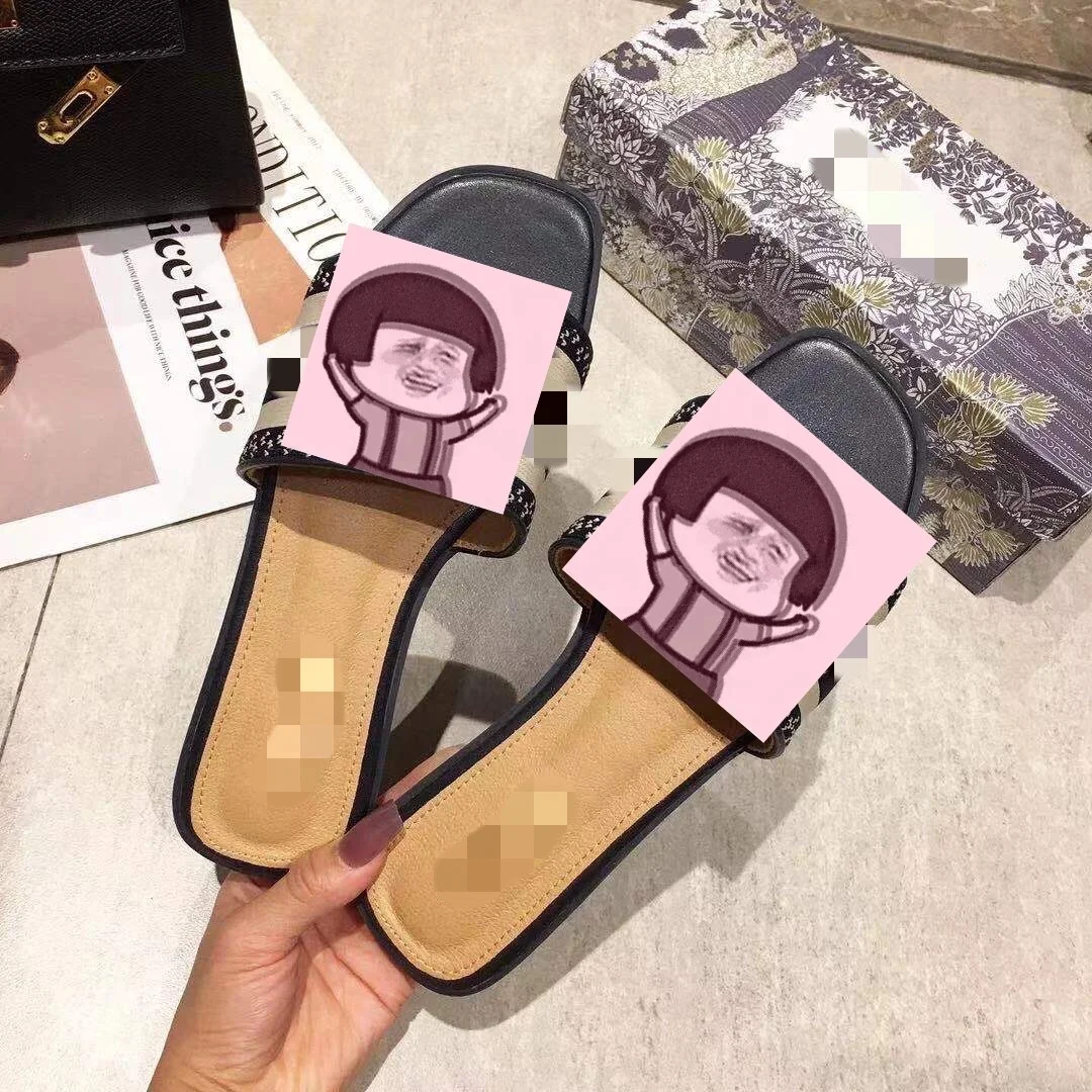 New arrival fashion all-match sandals genuine leather casual flat letter embroidery beach slippers outdoor chic women shoes, Four types or customized
New arrival fashion all-match sandals genuine leather casual flat letter embroidery beach slippers outdoor chic women shoes, Four types or customized