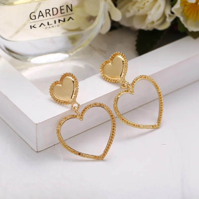 5610 Jewelry Findings Matt Gold Love Dangle Earrings Love Heart Statement Earrings for Women 2021
5610 Jewelry Findings Matt Gold Love Dangle Earrings Love Heart Statement Earrings for Women 2021