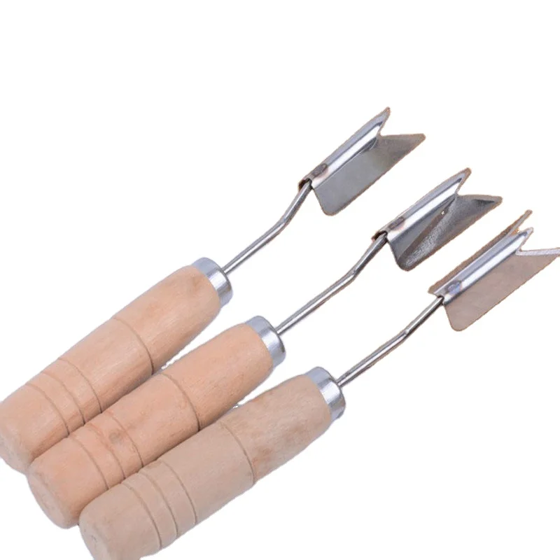 Wooden handle Pineapple Slicer Stainless Steel Pineapple Peeler Pineapple Fork Fruit Salad Kitchen Gadgets
Wooden handle Pineapple Slicer Stainless Steel Pineapple Peeler Pineapple Fork Fruit Salad Kitchen Gadgets