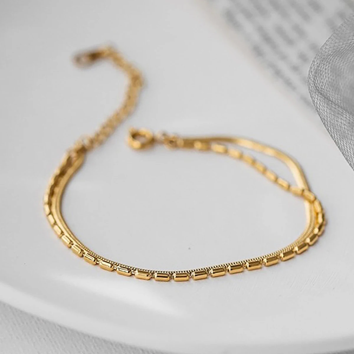 Delicate 18k Gold Double Snake Chain Bracelets Thin Beaded Bracelet Minimalist Everyday Wear 2pcs/set
Delicate 18k Gold Double Snake Chain Bracelets Thin Beaded Bracelet Minimalist Everyday Wear 2pcs/set
