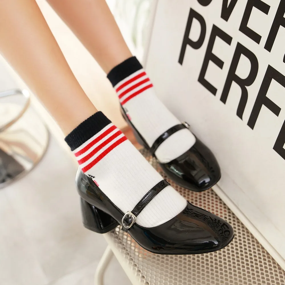 2021 Spring Latest Fashion Round Head Buckle Patent Leather Ladies Mid Heels, Black/white/red/pink
2021 Spring Latest Fashion Round Head Buckle Patent Leather Ladies Mid Heels, Black/white/red/pink