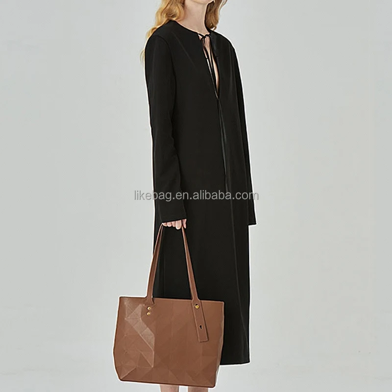 LIKEBAG fashion niche design diamond handbag shoulder ladies luxury tote bag for women
LIKEBAG fashion niche design diamond handbag shoulder ladies luxury tote bag for women