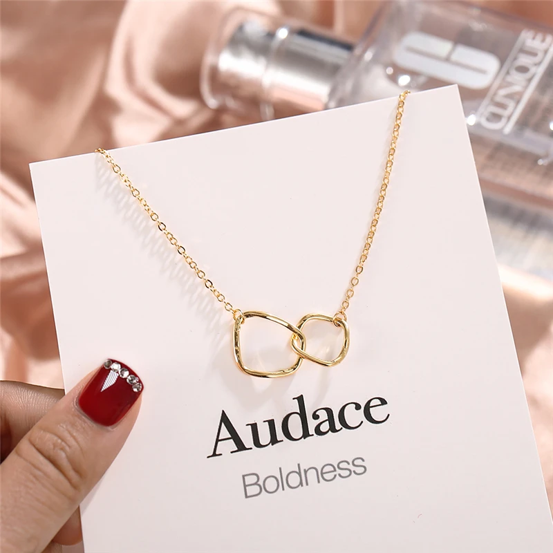 Finetoo Punk Retro Golden Irregular Round Pendant Necklace Ladies Fashion Round Pearl Moon Heart 2021 Fashion Jewelry Gift, Gold
Finetoo Punk Retro Golden Irregular Round Pendant Necklace Ladies Fashion Round Pearl Moon Heart 2021 Fashion Jewelry Gift, Gold