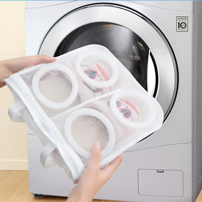 Trainers Sneakers Boots Slippers Large Padded Mesh Shoes Protector Bag Travel Laundry Drying Organizer With Hanging Rope
Trainers Sneakers Boots Slippers Large Padded Mesh Shoes Protector Bag Travel Laundry Drying Organizer With Hanging Rope
