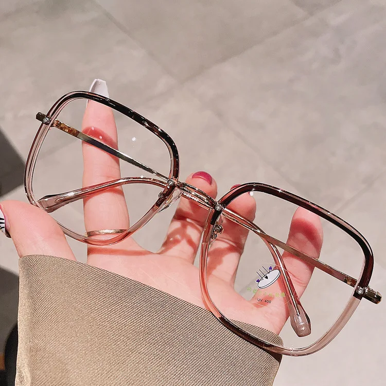 2022 Fashion Women Computer Glasses Wholesale eyeglasses Square blue light blocking glasses optical frames tr90
2022 Fashion Women Computer Glasses Wholesale eyeglasses Square blue light blocking glasses optical frames tr90