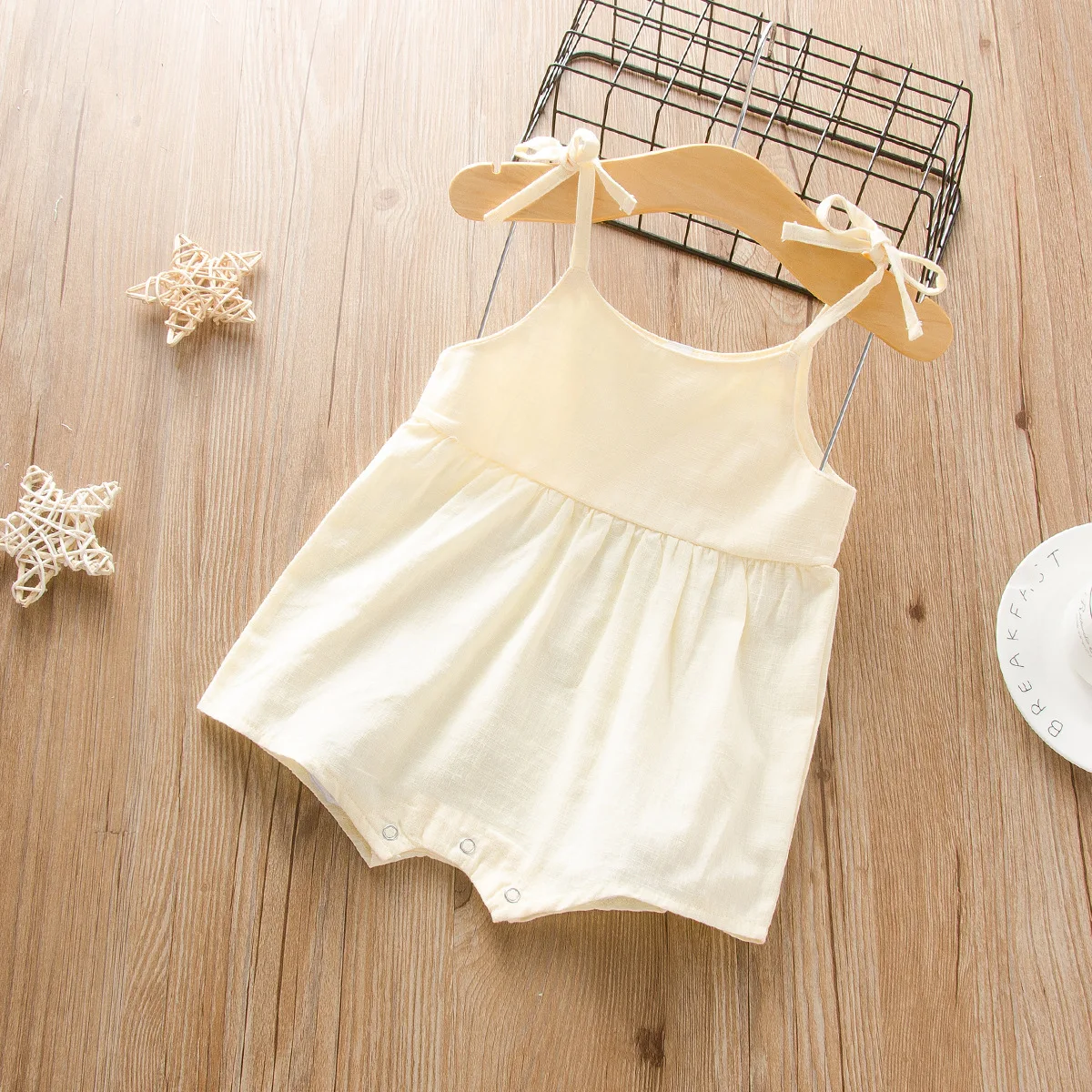 Baby Girls Linen Sling Jumpsuit Clothes Candy-colored Ribbed Romper Baby Sling, Customized color
Baby Girls Linen Sling Jumpsuit Clothes Candy-colored Ribbed Romper Baby Sling, Customized color