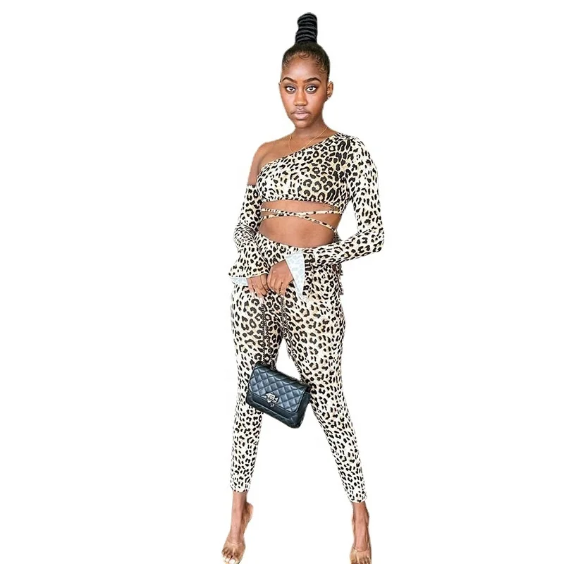 QC-S916918 2021 new style women leopard printings long sleeve bandage hollow out top women sets clothing
QC-S916918 2021 new style women leopard printings long sleeve bandage hollow out top women sets clothing