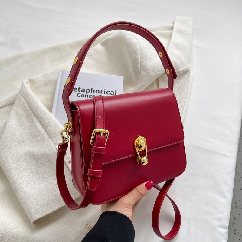 Wholesale handbags new arrival retro leather purses handbags summer shoulder bags for women
Wholesale handbags new arrival retro leather purses handbags summer shoulder bags for women
