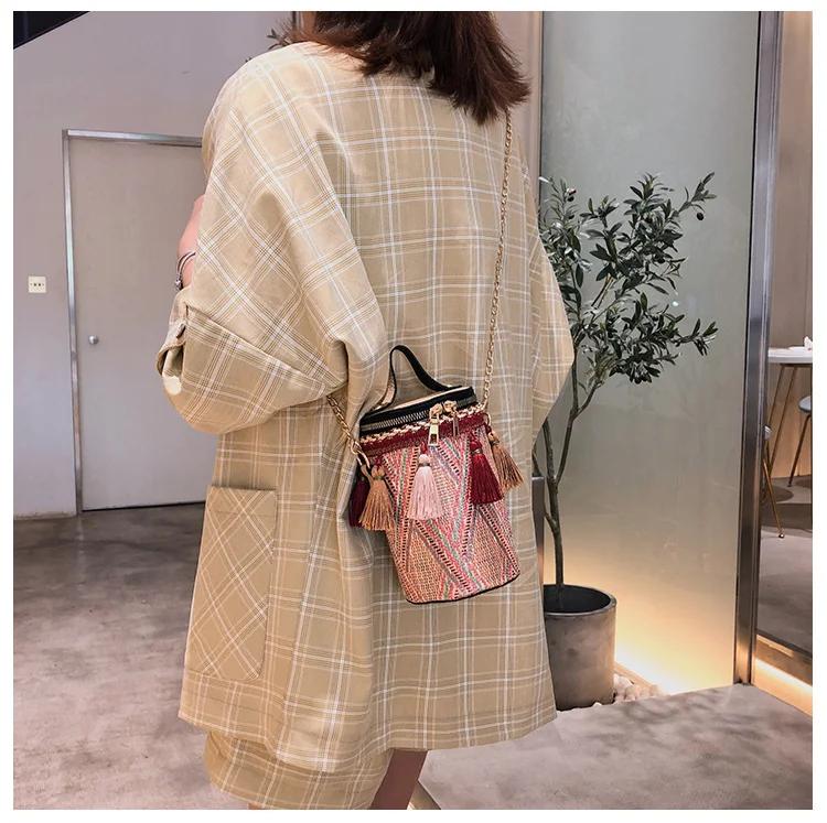 hot sale macrame straw bag tassel straw handbags summer messenger chain cylinder straw bags wholesale
hot sale macrame straw bag tassel straw handbags summer messenger chain cylinder straw bags wholesale