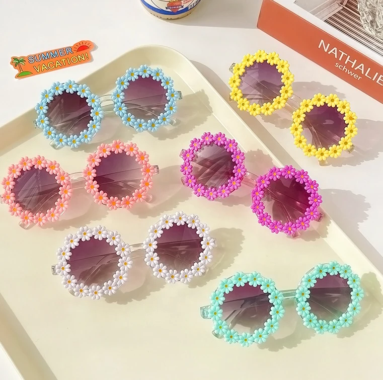 LBAshades Children's New Sun Flower Sunglasses Cute Baby Comfortable 1-6 years old kids Sunglasses Round Frame Flower Glasses
LBAshades Children's New Sun Flower Sunglasses Cute Baby Comfortable 1-6 years old kids Sunglasses Round Frame Flower Glasses