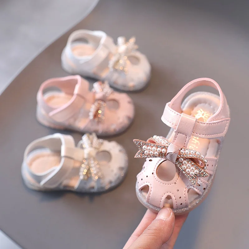 B20452A Summer 0-2 years old baby toddler shoes fashion pearl sandals, White/pink
B20452A Summer 0-2 years old baby toddler shoes fashion pearl sandals, White/pink