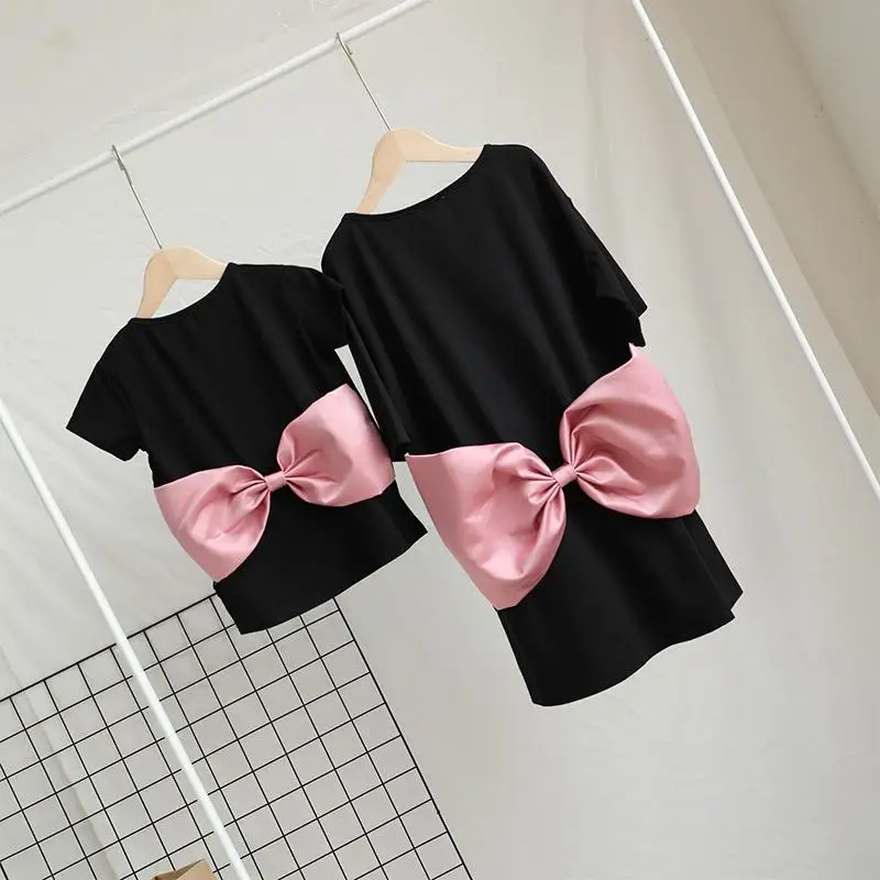 Summer T-Shirt Family Matching Mother Daughter Bow Long Short Sleeve T-Shirt Family Look Cotton Black Bowknot Dresses Clothes
Summer T-Shirt Family Matching Mother Daughter Bow Long Short Sleeve T-Shirt Family Look Cotton Black Bowknot Dresses Clothes