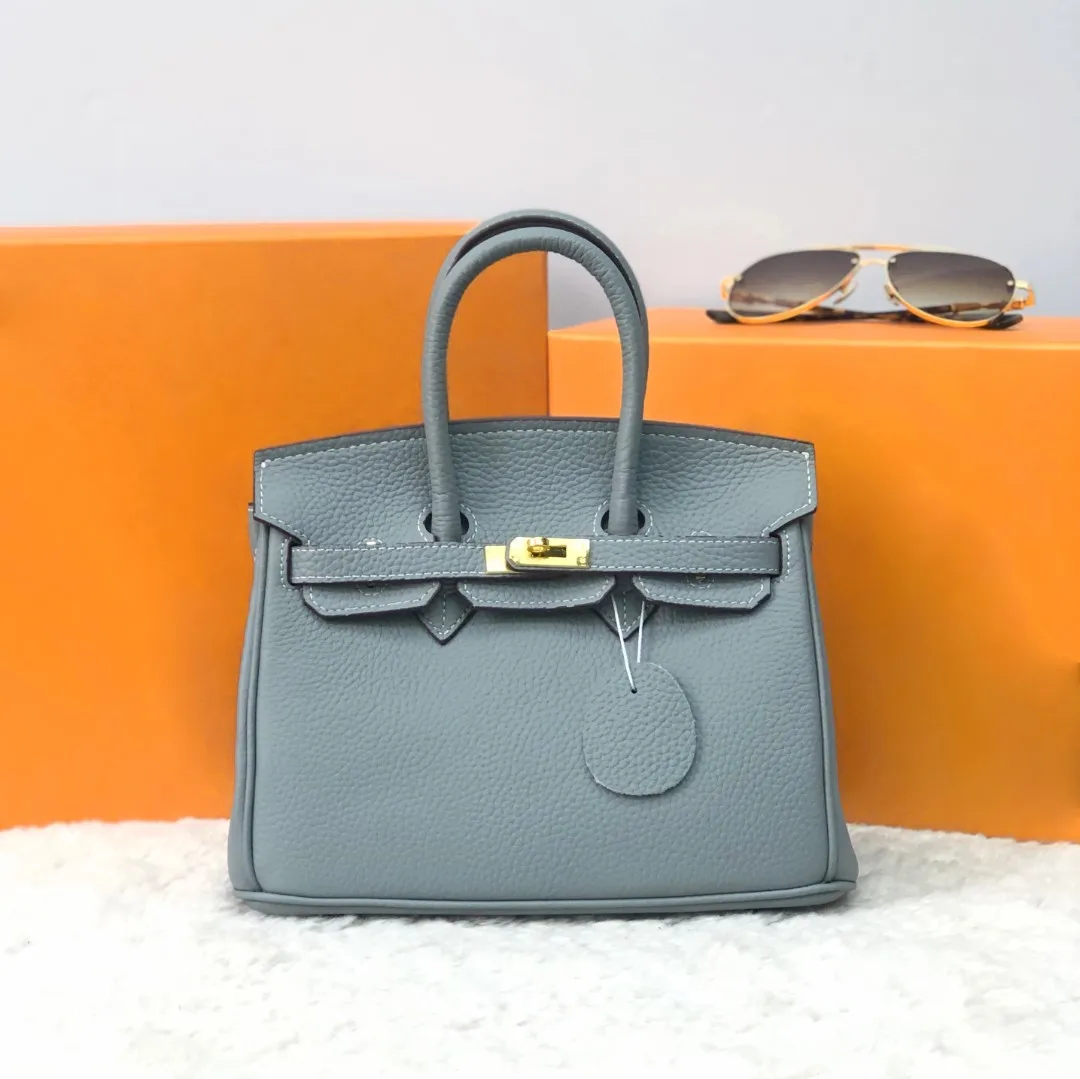 Wholesale Elegance Stylish Luxury Purse Sling Messenger Bag Genuine Leather Tote Bag Ladies Women's Litchi embossing Handbags
Wholesale Elegance Stylish Luxury Purse Sling Messenger Bag Genuine Leather Tote Bag Ladies Women's Litchi embossing Handbags